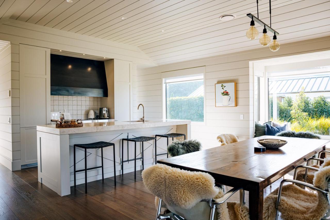 Craggy Range Luxury Vineyard Retreat Villa Havelock North Bagian luar foto