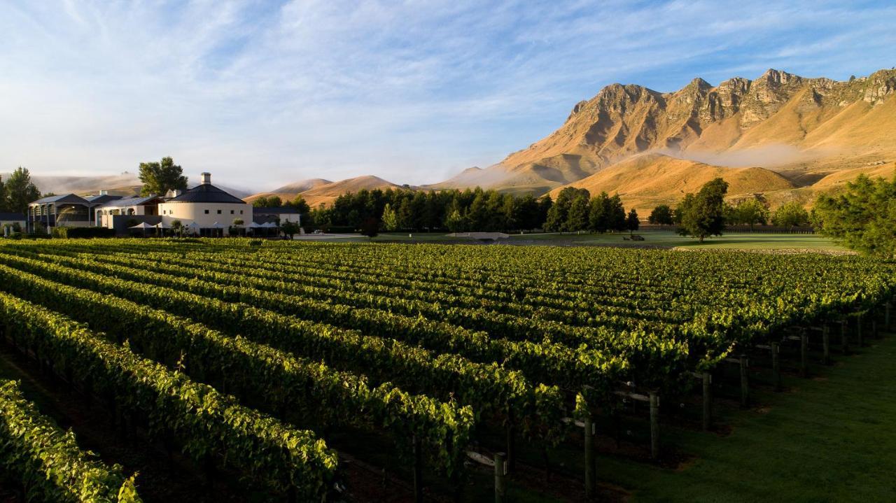Craggy Range Luxury Vineyard Retreat Villa Havelock North Bagian luar foto