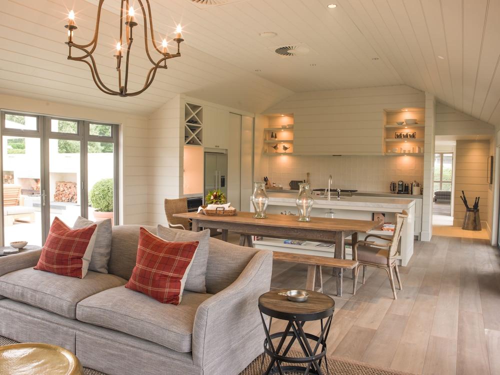 Craggy Range Luxury Vineyard Retreat Villa Havelock North Bagian luar foto