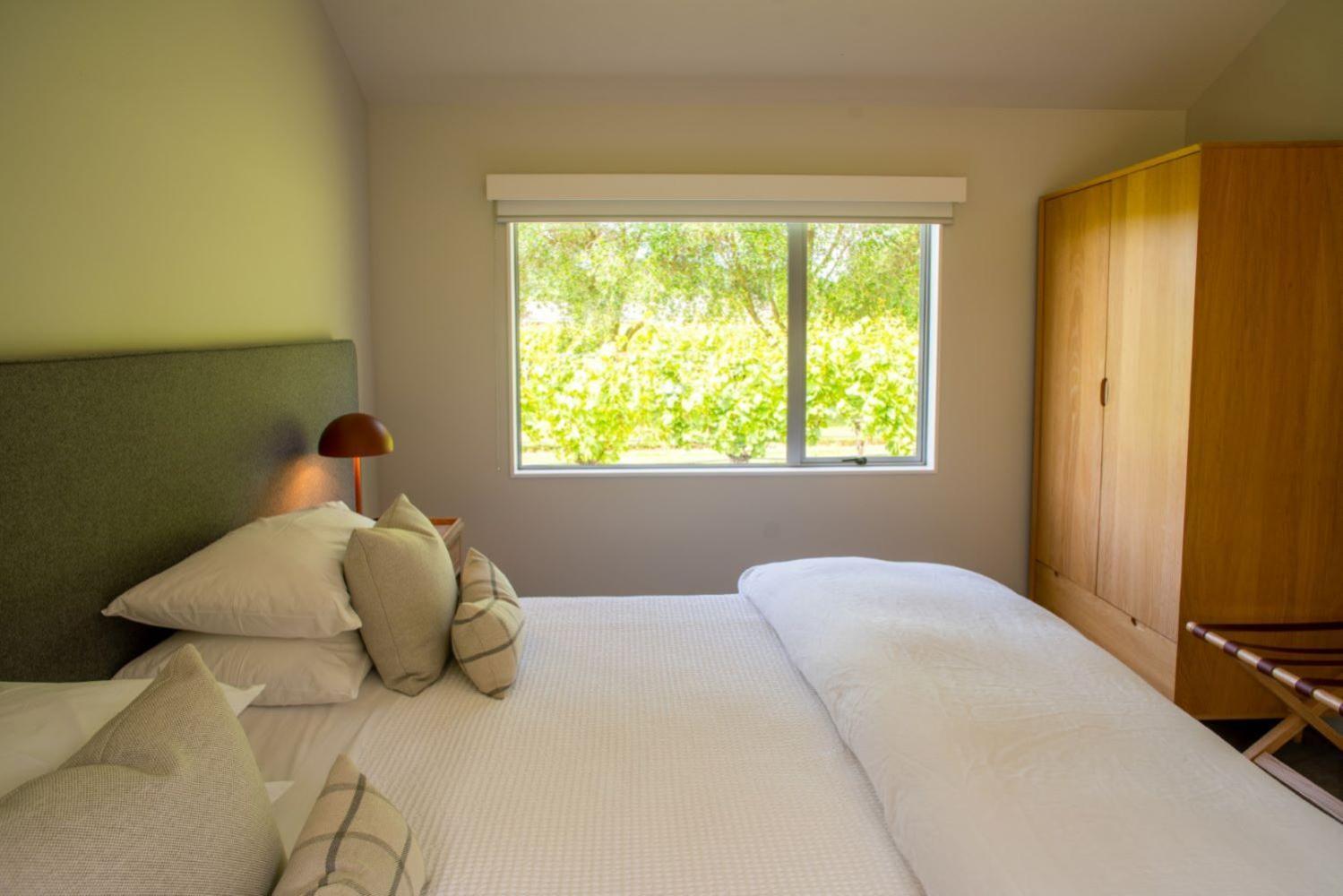 Craggy Range Luxury Vineyard Retreat Villa Havelock North Bagian luar foto
