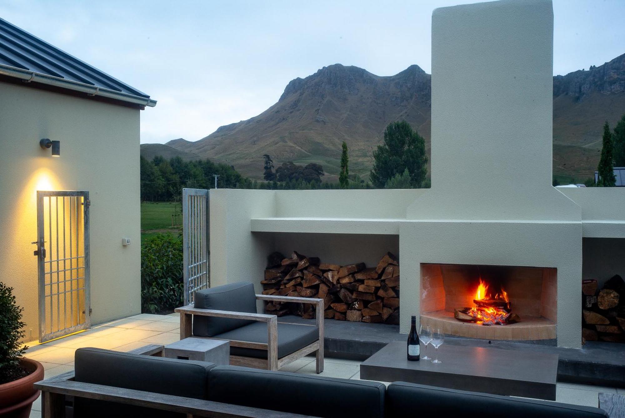 Craggy Range Luxury Vineyard Retreat Villa Havelock North Bagian luar foto